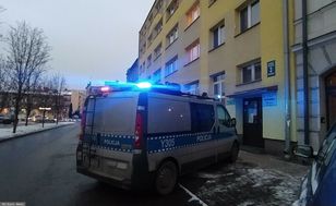 Police in Kutno find two bodies after neighbours report foul smell