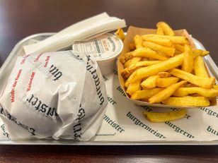 Oto ceny u rywala McDonald's. Otwiera drugi lokal w Polsce