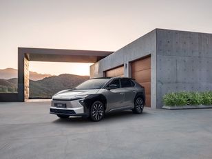 Większy zasięg, niższa cena - Nowa Toyota bZ4X wyceniona w Polsce