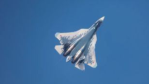 Su-57E na niebie. To jasny sygnał dla świata