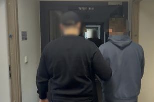 Saszetkę położył na ławce. Nagle przepadła