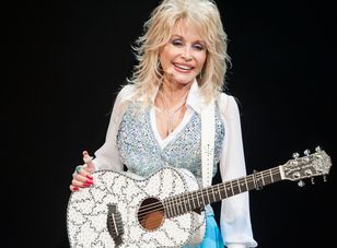 Dolly Parton ukrywała chorobę nawet przed rodziną. "Nie chciała, żeby ludzie byli smutni"