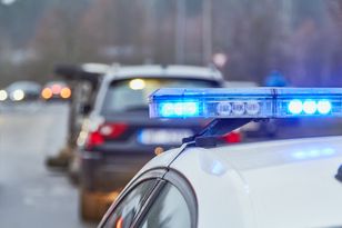 Polak w rękach łotewskiej policji. Z jego auta wyskoczyli migranci