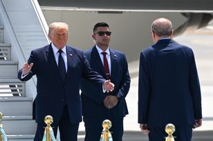 Erdoğan wygrał szczyt NATO w Ankarze jako jedyny przyjaciel Trumpa i Putina