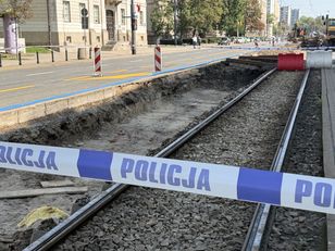 Drugi niewybuch w Al. Solidarności. Saperzy w drodze