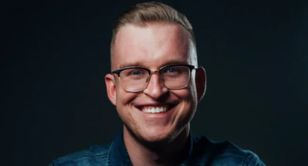 Michał Pietrzykowski po raz drugi żegna się z Grupą ZPR Media. Odchodzi też Arkadiusz Janus