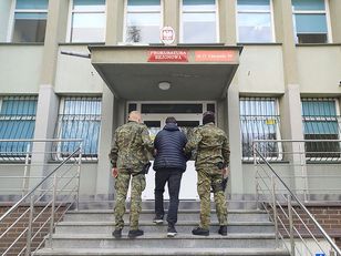 Akcja na Okęciu. Gruzin i Łotysz z ENA schwytani