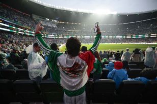 Działo się w nocy. Burza zatrzymała mundialowy mecz, ruszył z opóźnieniem