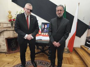Grzegorz Braun z wizytą w ambasadzie Iranu. To napisał