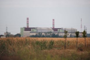 Cios w węgierską elektrownię. Rosyjski koncern przesuwa termin