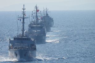 Turecka marynarka coraz silniejsza. Nowe okręty w służbie