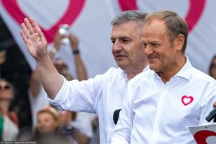 "Doktor Emil", "atak na rząd" i ofensywa KO. Taki plan na aferę szpitalną ma Tusk