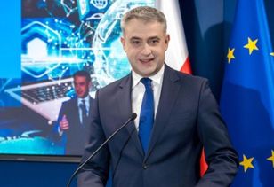 Rząd chce dalej walczyć z zagrożeniami w sieci. Przyjęto nową strategię