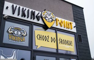 Znalazł sposób na jedzenie za darmo w Kuchni Vikinga. Odkrył błąd