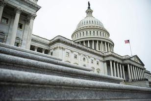 Świąteczne przyjęcie w Kapitolu. Rosjanin na liście gości