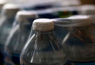 Od sierpnia 2026 roku unijne przepisy PPWR zmienią opakowania zgrzewek napojów