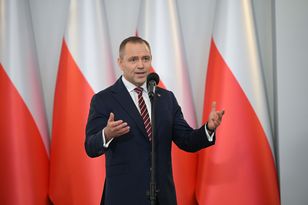 Wraca sprawa kawalerki pana Jerzego. Chcą przesłuchać notariusza
