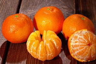 Te mandarynki nie mają pestek. Przyjrzyj się im dokładnie
