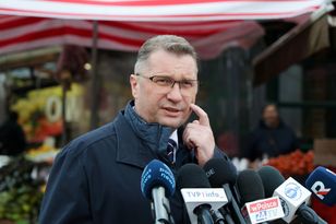 Nunczako Czarnka, czyli polityczny cep [OPINIA]