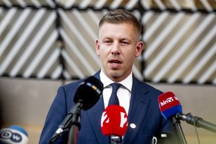 Zwrócą środki? Magyar apeluje do ludzi, którzy wzbogacili się za Orbana