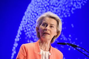 UE nakłada sankcje na rekordowe 250 osób i podmiotów związanych z wojną w Ukrainie