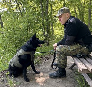 Płacą 6 tys. na rękę i dopłacają do mieszkania. Wciąż brakuje 120 osób