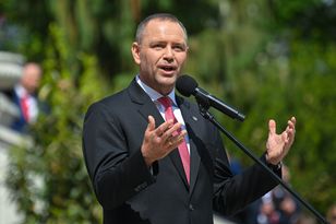 Polacy zmiażdżyli pytania referendalne Nawrockiego. Jest sondaż