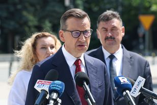 Sondaż: Partia Morawieckiego poniżej progu, KO nadal na czele