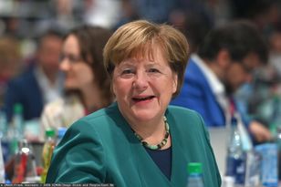 Merkel zakończy inwazję Rosji? Media: Rozważają jej nazwisko