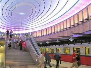 Ströer ma nową umowę z Warszawą na reklamy w metrze