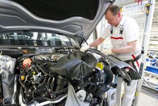 Audi tnie jedną zmianę w niemieckiej fabryce. Jej przyszłość jest niepewna
