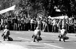 Czarny Piątek w Iranie. 8 września 1978 r. ulice Teheranu spłynęły krwią