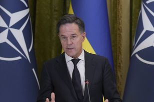 Szef NATO w Ukrainie. "Konieczne będą trudne wybory"