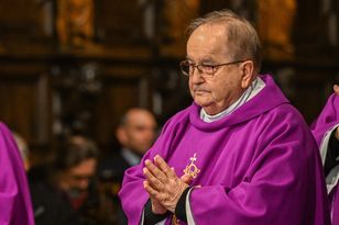 Father Rydzyk's Lux Veritatis Foundation posts 5 million PLN net loss in 2025