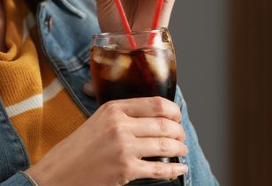 Farmaceuta: dietetyczna cola nie jest zdrowsza od zwykłej