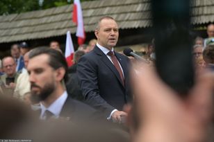Prof. Nowak: wyborcy Nawrockiego nie wrócą do PiS