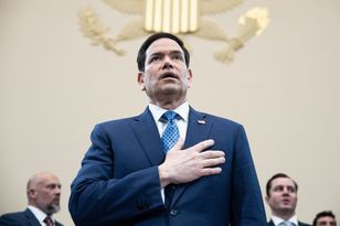 Kuba rozdaje broń cywilom. Hawana szukuje się na interwencję USA