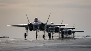 Już są. Pięć kolejnych myśliwców F-35 wylądowało w Polsce
