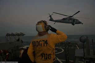 Działo się w nocy. Elitarne jednostki USA w Iranie, trwa misja ratunkowa