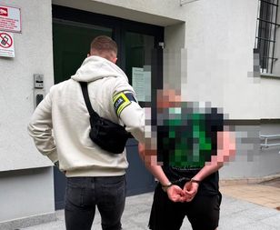 Skakał po cudzym aucie w Namysłowie – grozi mu 5 lat więzienia