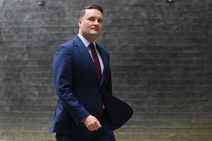 Dymisja w rządzie Starmera. "Straciłem zaufanie"