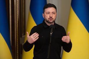 Zełenski: USA powinny potraktować Putina jak Maduro