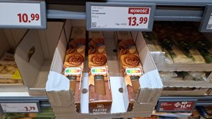 Zamiast wyrabiać ciasto drożdżowe na cynamonki, możesz sięgnąć po gotowca z Lidla. Jest jeden haczyk