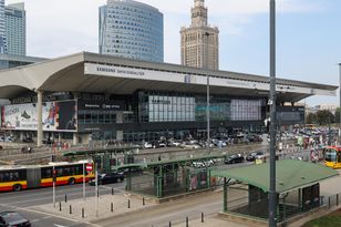Niepokojące doniesienia z Warszawy. Zaczepiają i legitymują obcokrajowców