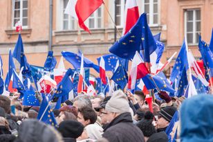 Smerfy o Unii Europejskiej. Z czego jesteśmy zadowoleni?