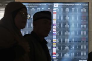 Finlandia ewakuuje obywateli. Zaskakująca cena biletów