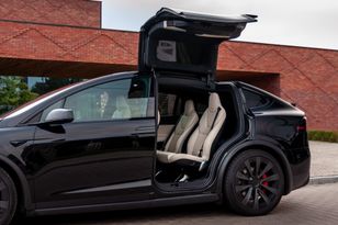 Tesla kończy produkcję Modelu S i X. Zamiast nich będzie... robot