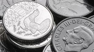 Nowe monety 10p z nowym wzorem wracają do obiegu w Wielkiej Brytanii