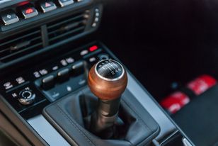 Porsche zachowa manualną skrzynię w 911 tak długo, jak pozwolą na to przepisy i popyt