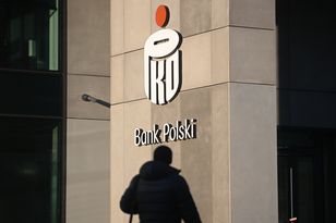 Kasjerka z banku oskarżona. Miała przywłaszczyć pieniądze klientów